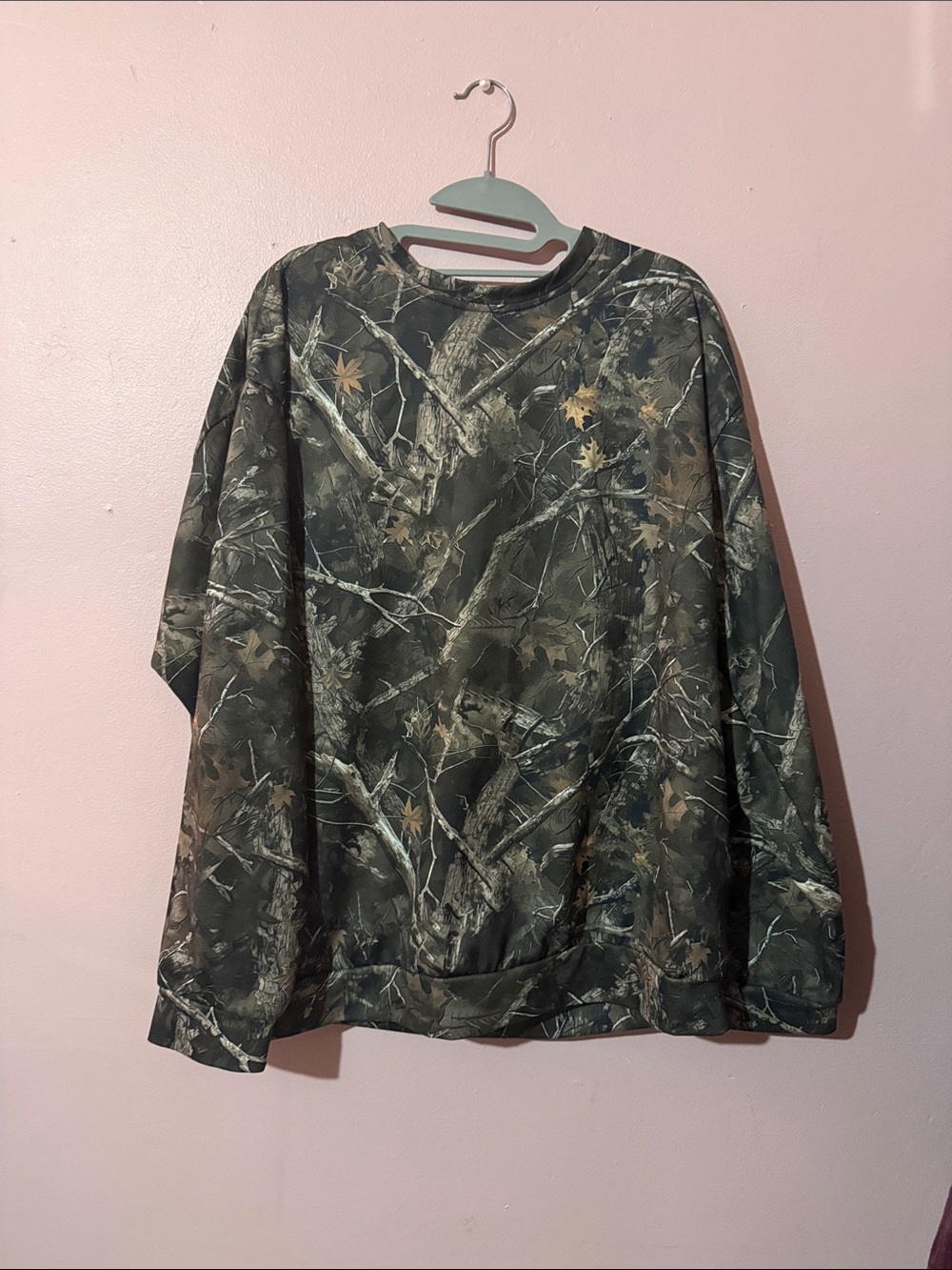 Women’s Camouflage Crewneck Sweatshirt - Green Camo